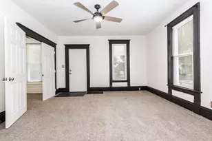 107 S Morris Ave, Bloomington, IL 61701 - Photo 9