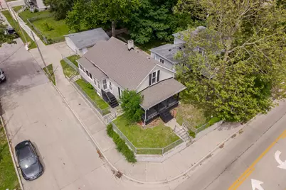 107 S Morris Avenue, Bloomington, IL 61701 - Photo 33