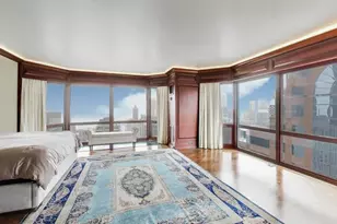 100 E Huron St, Chicago, IL 60611 - Photo 9