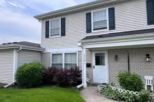 1314 Kingsbury Dr, Hanover Park, IL 60133 - Photo 1
