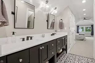 5822 N Sacramento Ave, Chicago, IL 60659 - Photo 17