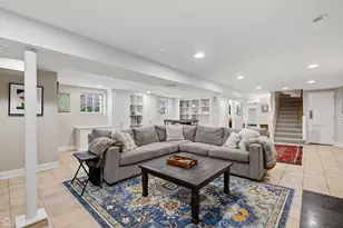 5822 N Sacramento Ave, Chicago, IL 60659 - Photo 21