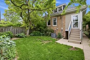 5822 N Sacramento Ave, Chicago, IL 60659 - Photo 27