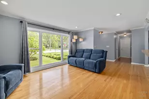 725 E Eisenhower Ave, Palatine, IL 60074 - Photo 13