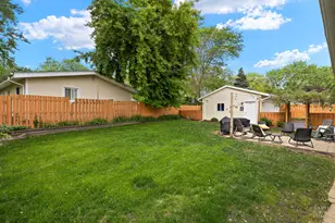 725 E Eisenhower Ave, Palatine, IL 60074 - Photo 7