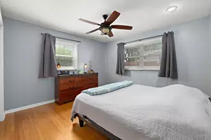 725 E Eisenhower Ave, Palatine, IL 60074 - Photo 21