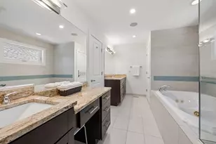 2314 W McLean Ave, Chicago, IL 60647 - Photo 15