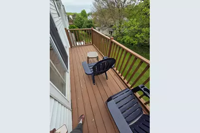 2260 Woodside Drive, Carpentersville, IL 60110 - Photo 9