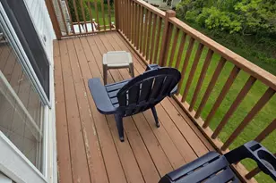 2260 Woodside Dr, Carpentersville, IL 60110 - Photo 9