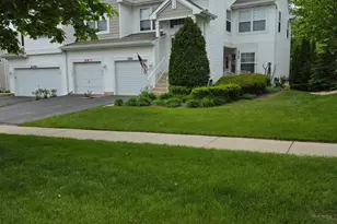 2260 Woodside Dr, Carpentersville, IL 60110 - Photo 1