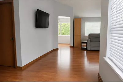 2260 Woodside Drive, Carpentersville, IL 60110 - Photo 5