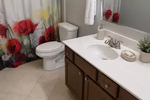 2260 Woodside Dr, Carpentersville, IL 60110 - Photo 13