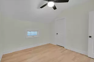 4036 W Warwick Ave, Chicago, IL 60641 - Photo 31