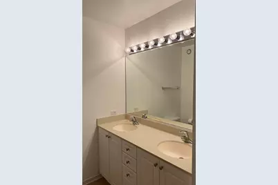 807 Davis Street #1307, Evanston, IL 60201 - Photo 11