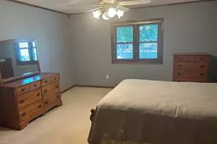 34 S Juniper Dr, North Aurora, IL 60542 - Photo 11
