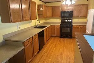 34 S Juniper Dr, North Aurora, IL 60542 - Photo 7