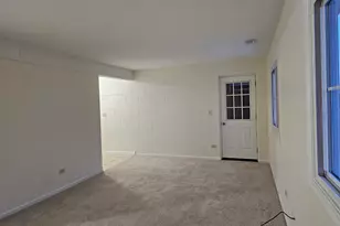 833 Village Quarter Rd, West Dundee, IL 60118 - Photo 7