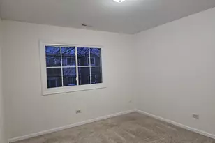 833 Village Quarter Rd, West Dundee, IL 60118 - Photo 13