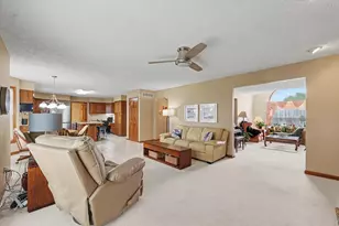 4409 Copper Ridge Rd, Champaign, IL 61822 - Photo 11