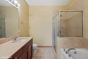 6332 S Ellis Ave, Chicago, IL 60637 - Photo 11
