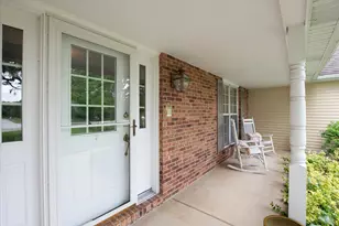 6N802 Splitrail Ln, Saint Charles, IL 60175 - Photo 7