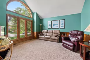 8135 Basswood Rd, Orland Park, IL 60462 - Photo 15