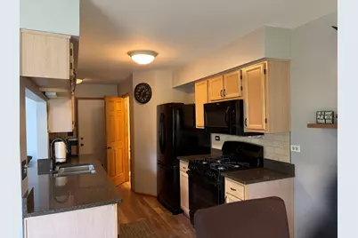 1511 Barrymore Drive, Darien, IL 60561 - Photo 5