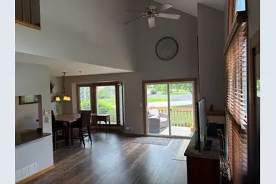 1511 Barrymore Drive, Darien, IL 60561 - Photo 3