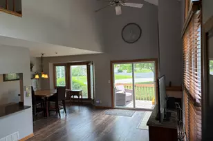 1511 Barrymore Dr, Darien, IL 60561 - Photo 3