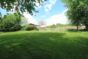 33970 Rebecca Rd, Kingston, IL 60145 - Photo 5