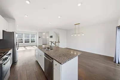 72 Nicholas Drive E, Des Plaines, IL 60016 - Photo 13