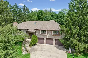 32675 N Forest Dr, Grayslake, IL 60030 - Photo 1
