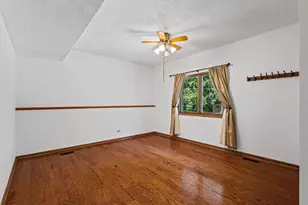 32675 N Forest Dr, Grayslake, IL 60030 - Photo 21