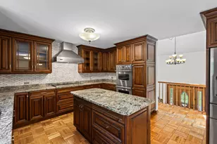 32675 N Forest Dr, Grayslake, IL 60030 - Photo 9