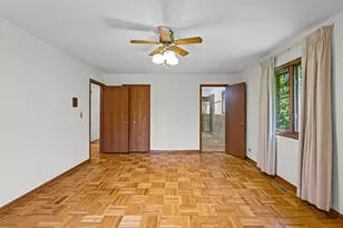 32675 N Forest Dr, Grayslake, IL 60030 - Photo 15