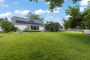 888 Shady Ln, Aurora, IL 60506 - Photo 21