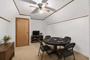 888 Shady Ln, Aurora, IL 60506 - Photo 15
