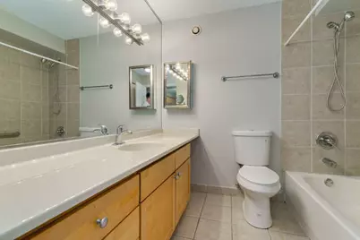 30 E Huron Street #2405, Chicago, IL 60611 - Photo 9