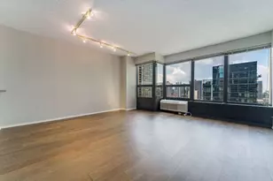 30 E Huron St, Chicago, IL 60611 - Photo 3