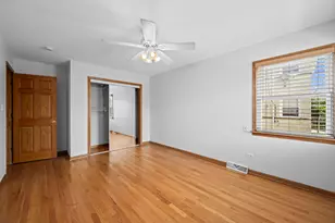 8610 W Summerdale Ave, Chicago, IL 60656 - Photo 11