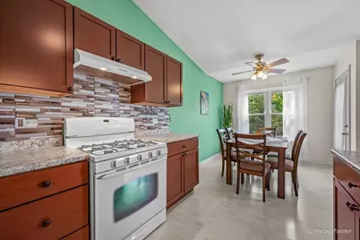 1101 Yorkshire Court #D, Elgin, IL 60120 - Photo 15