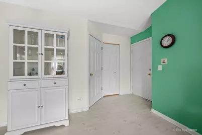 1101 Yorkshire Court #D, Elgin, IL 60120 - Photo 7