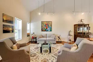 824 Stables Ct, Highwood, IL 60040 - Photo 3