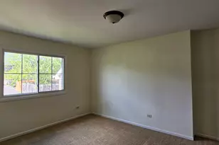 833 Village Quarter Rd, West Dundee, IL 60118 - Photo 17