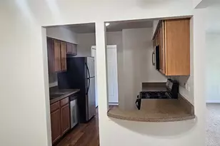833 Village Quarter Rd, West Dundee, IL 60118 - Photo 11