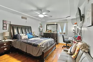 7051 W 64th Pl, Chicago, IL 60638 - Photo 7