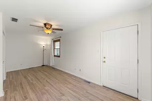 11547 S Kenneth Ave, Alsip, IL 60803 - Photo 17