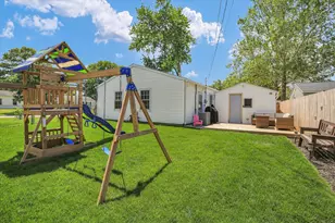 1816 Southwood Dr, Champaign, IL 61821 - Photo 7