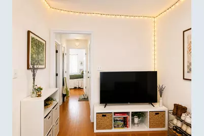 677.5 W Wrightwood Avenue #1S, Chicago, IL 60614 - Photo 3