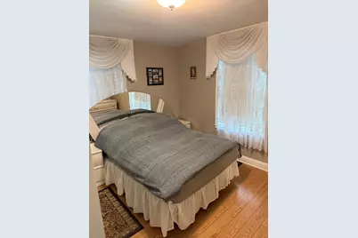 272 W Irving Park Road, Wood Dale, IL 60191 - Photo 11